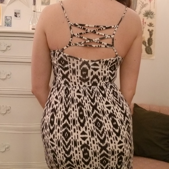 Tribal Print Maxi Dress - Picture 3 of 5